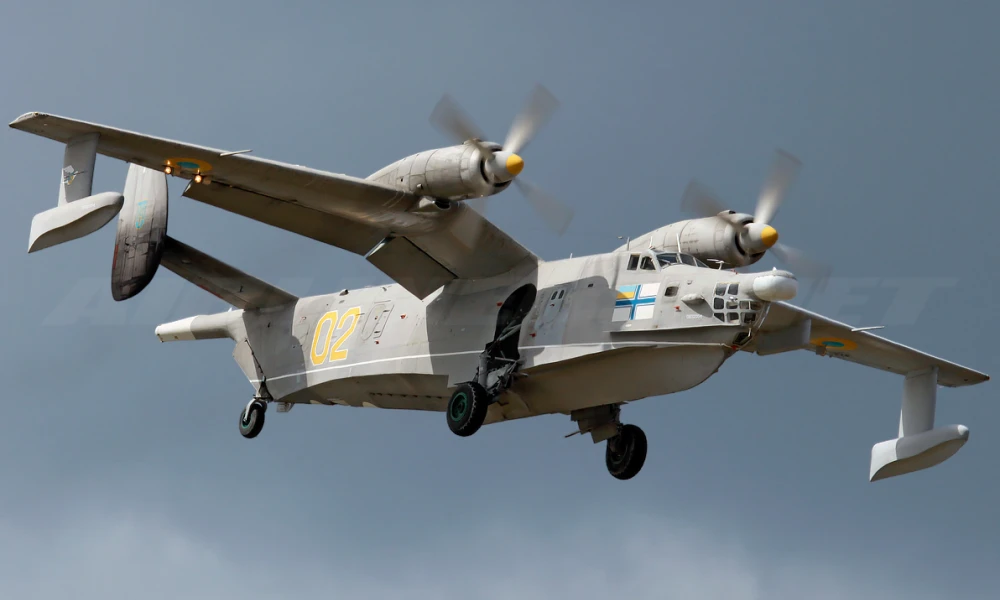 Η Μόσχα αναγεννά τα ψυχροπολεμικά Be-12! Έγιναν κορυφαίοι κυνηγοί ουκρανικών USV